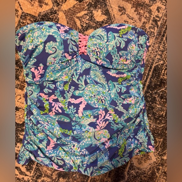 Lilly Pulitzer swim top - Picture 1 of 3